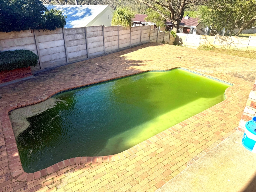 3 Bedroom Property for Sale in Die Wingerd Western Cape
